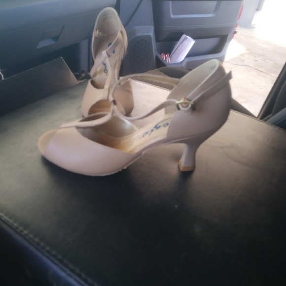 High end 👠 - Picture 4 of 8